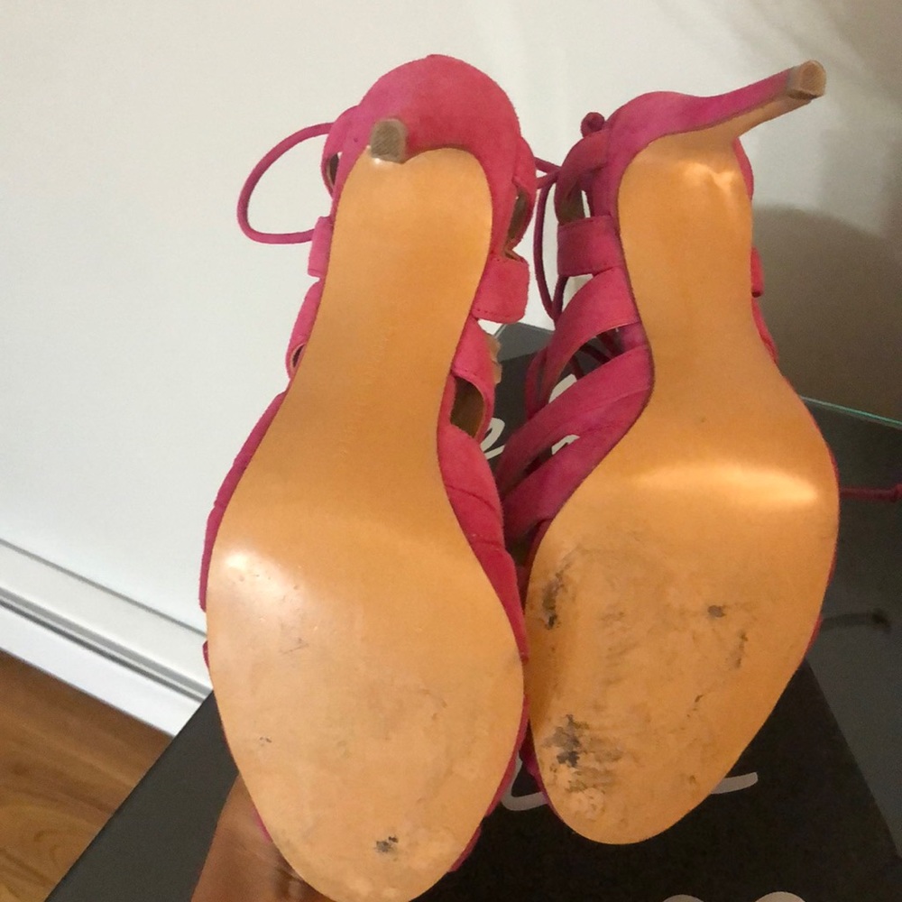 Beautiful pink suede wrap heels! 🥰 - Picture 6 of 6